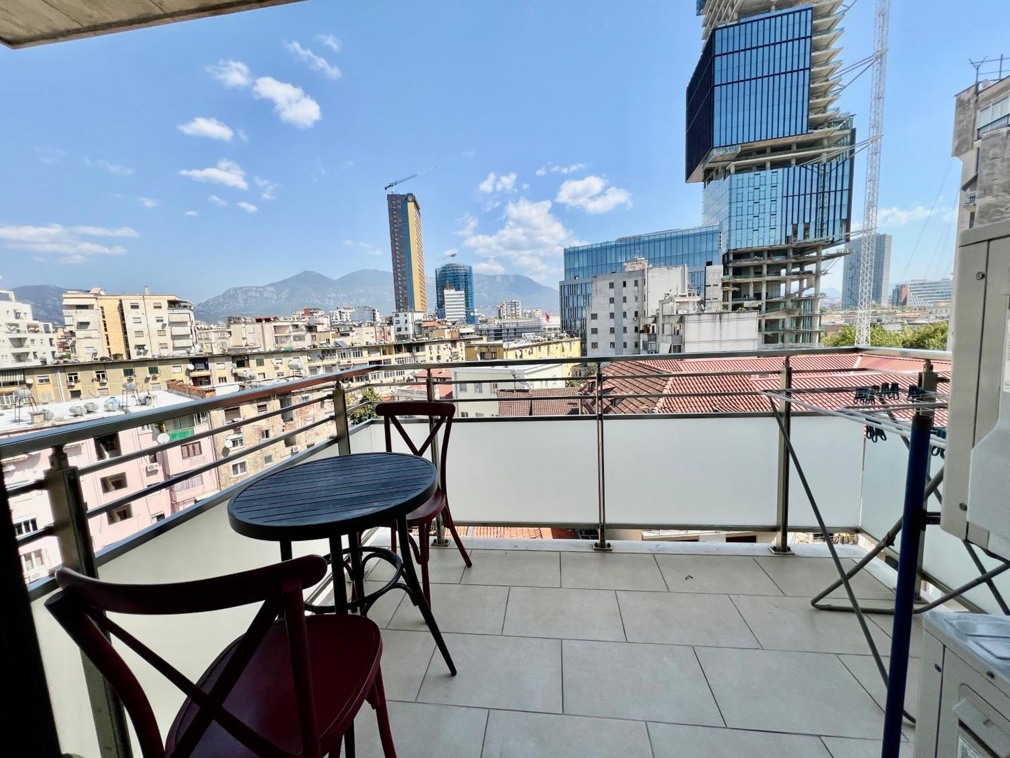 Downtown Grand Comfort Apartment