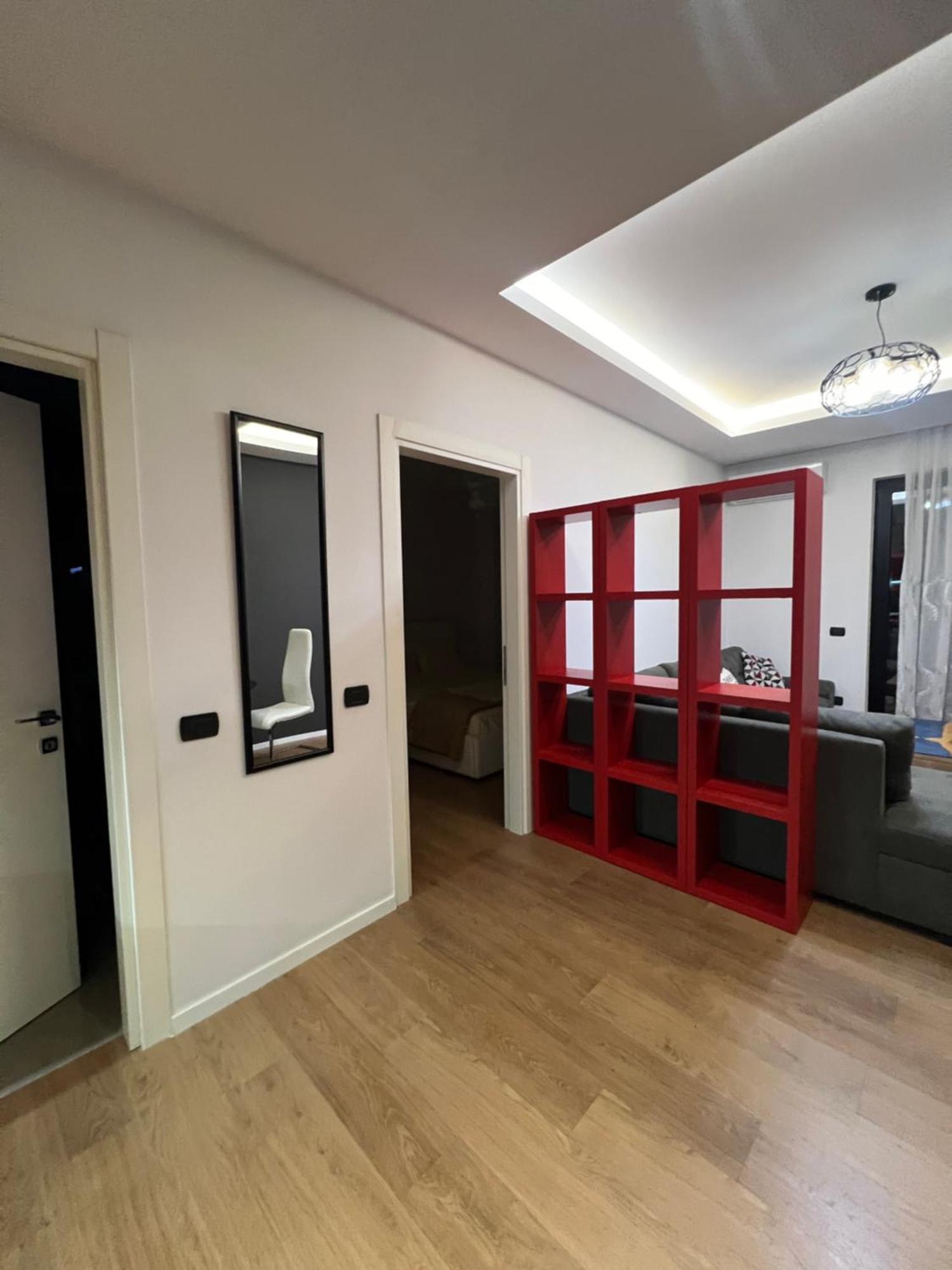 Downtown Grand Comfort Apartment Tirana